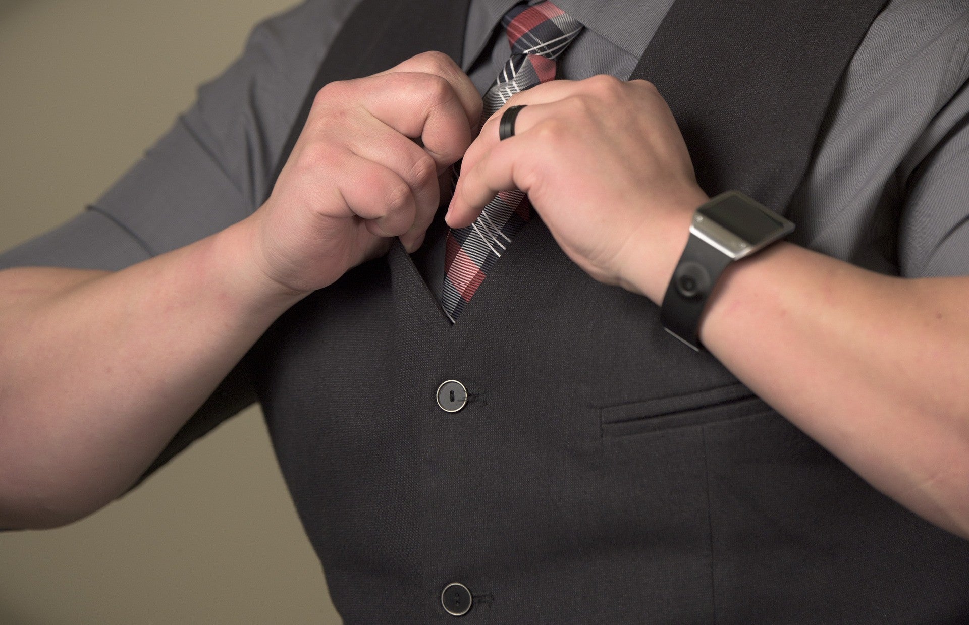 Tips and Guidelines in choosing a Man's dress watch