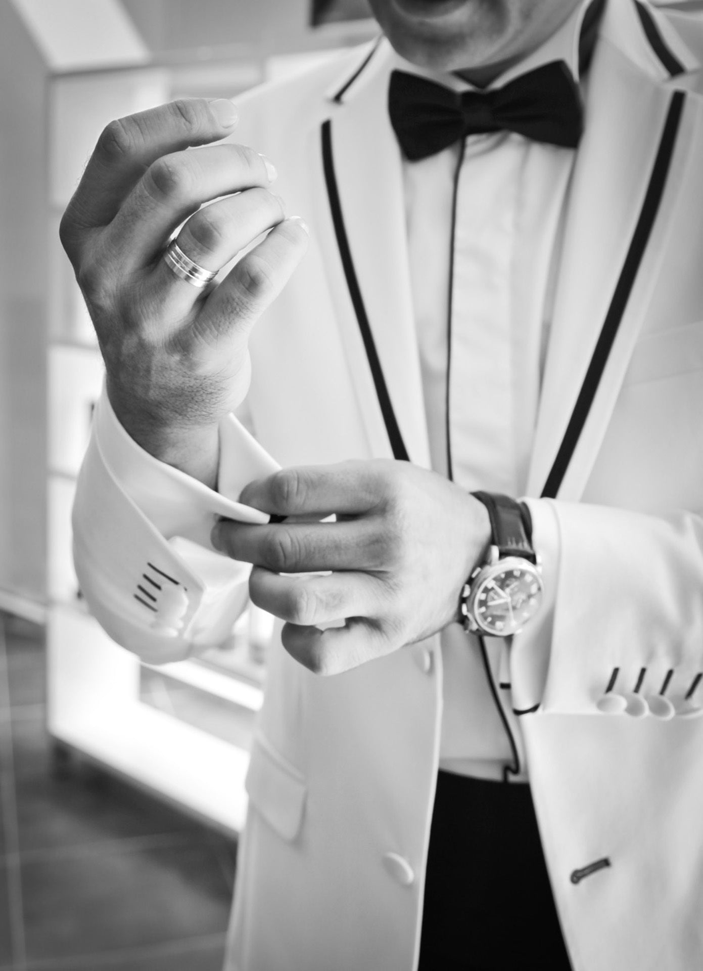 Why every Man should wear a watch every single day